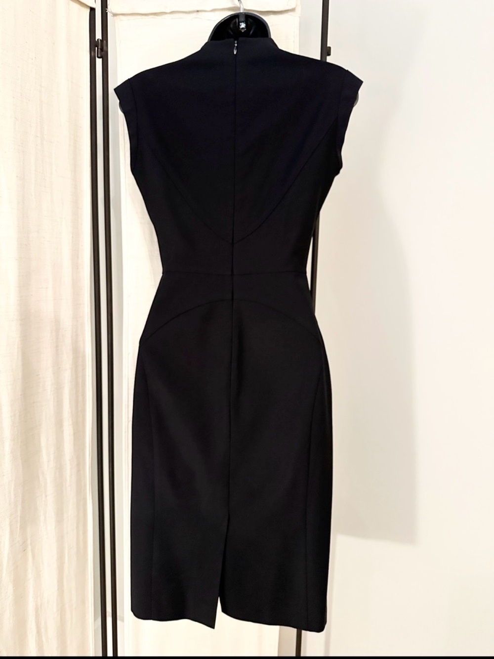 Reiss Black V-Neck Cap Sleeve Midi Sheath Dress - Picture 15 of 16